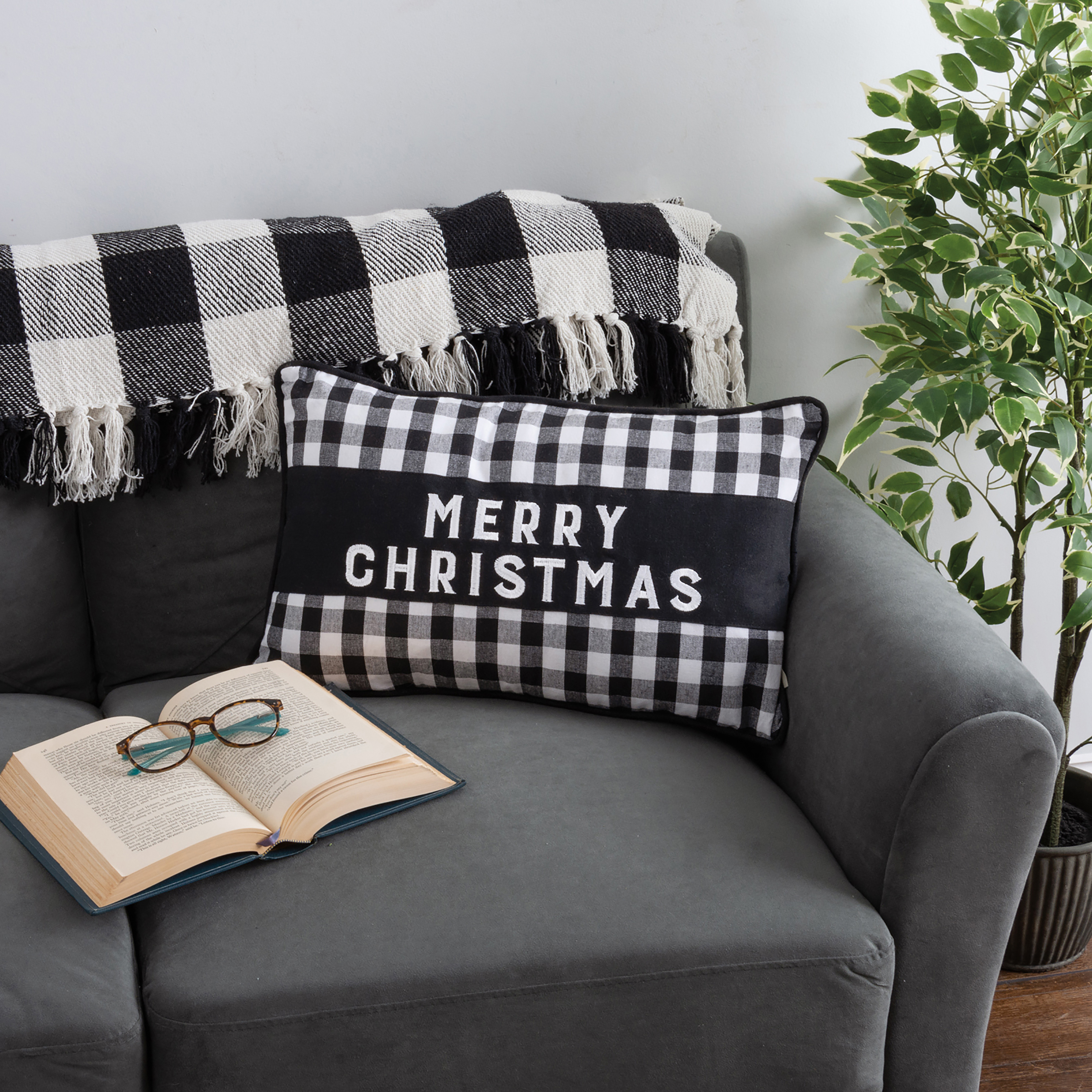 Christmas Pillows (Multiple Designs) – The Black Cottage