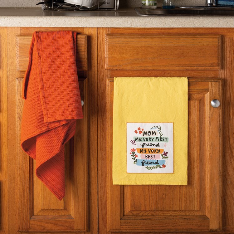 Seasoned With Love DIY Kitchen Towel - Mom Endeavors